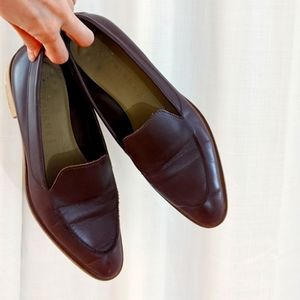 Everlane burgundy modern loafer